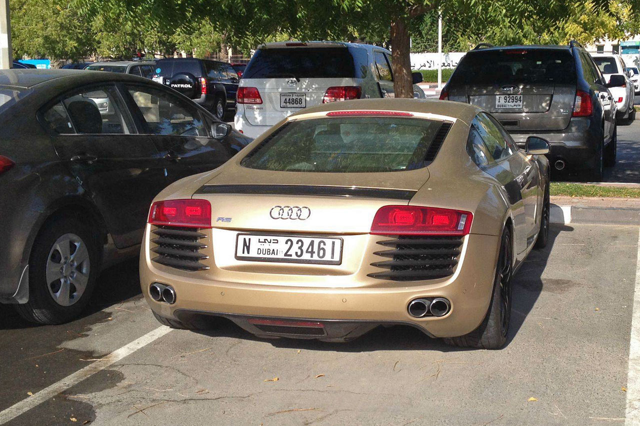 Sudenti%20u%20Dubaiju%20voze_20131221235625.jpg
