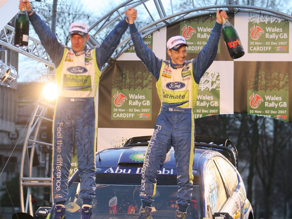 WRC%20-%20Hirvonen%20-%20%20Lehtinen_20071129143015.jpg