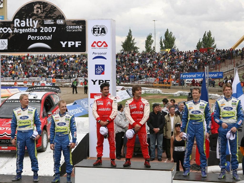 WRC%20-%20Loeb%20-%20Elena_20070503141215.jpg