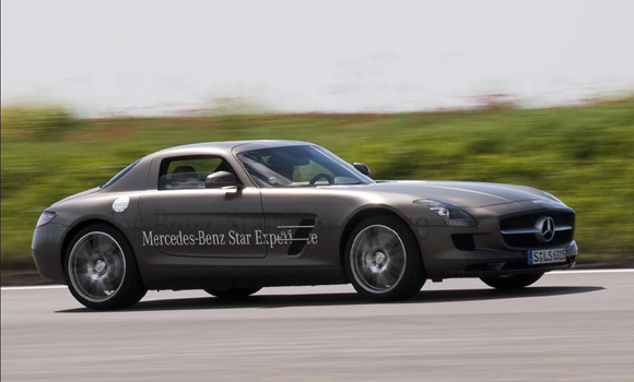 Ekskluzivno: Vozili smo Mercedes-Benz SLS AMG