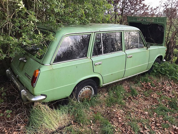 Šokiraćete se, kada vidite kakvu Ladu su pronašli u šiblju u Nemačkoj (FOTO)