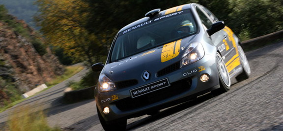 JRC - U odbranu titule sa novim automobilom