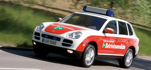 Porsche Cayenne - najbrža hitna pomoć na svetu