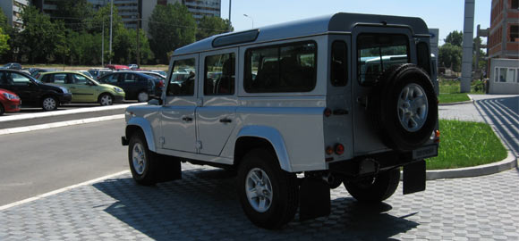 Land Rover Defender 2007 stigao u Srbiju