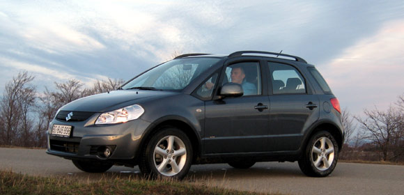 Test: Suzuki SX4 - Hrabro i odlučno