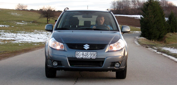 Test: Suzuki SX4 - Hrabro i odlučno