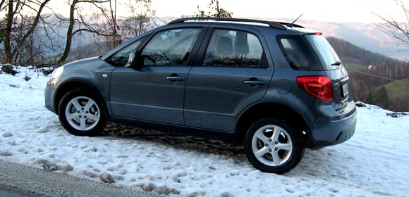 Test: Suzuki SX4 - Hrabro i odlučno