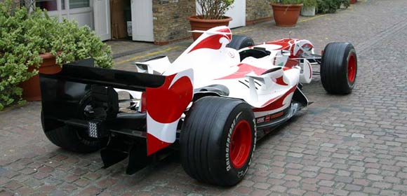 Sanjate o F1 bolidu? Super Aguri ima jedan za prodaju