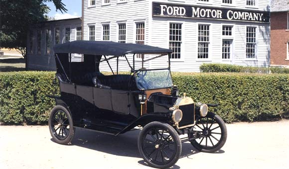 Ford model T puni 100 godina