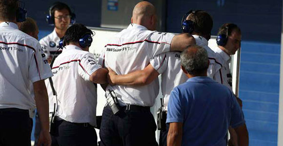 F1 - Mehaničar BMW Saubera preživeo strujni udar