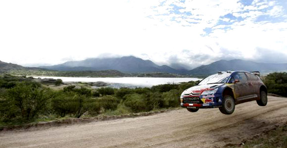 WRC - Neste Oil Rally Finland - Loeb vodi, Aava odustao