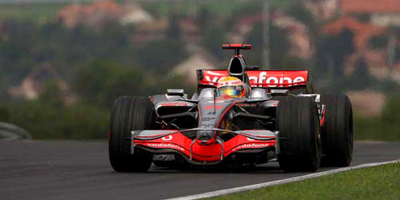 Formula 1 - Hamilton najbrži na 2. nezvaničnom treningu