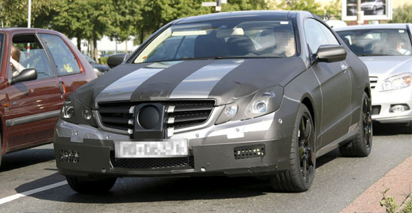 Novi Mercedes-Benz CLK - špijunske fotografije