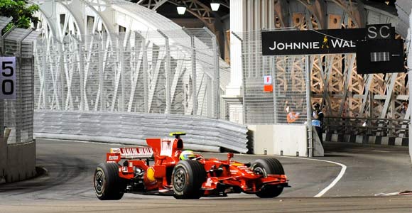 F1 Velika Nagrada Singapura - Massa startuje prvi