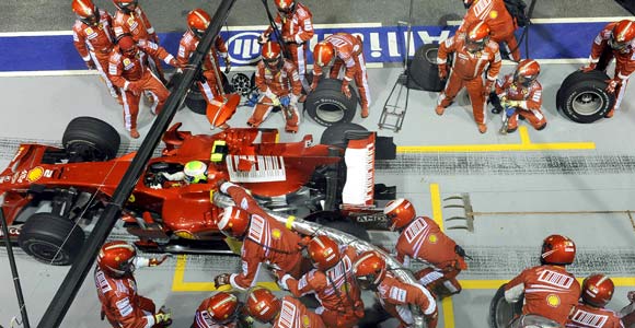 F1 VN Singapura - Alonso pobednik prve noćne trke u istoriji