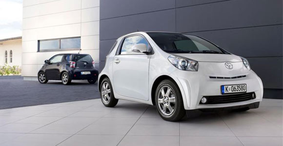 Toyota prva u svetu razvila airbag za zadnje staklo