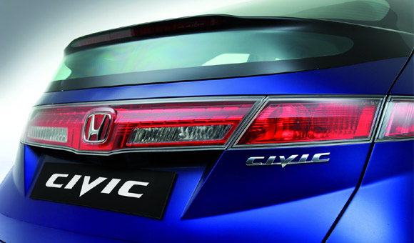 Pariz 2008 - Honda Civic hatchback - facelift za nove uspehe