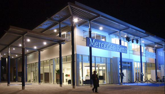 Otvoren Centar komercijalnih vozila Mercedes-Benz Beograd