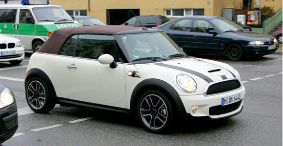 Mini Cooper S Cabrio - špijunske fotografije