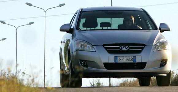 Kia Ceed dostupna sa sistemom Stop & Start