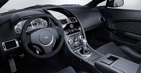 Aston Martin Vantage Coupe V12