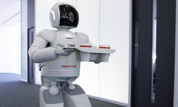 ASIMO predstavlja Evropi novi Honda Insight hibrid