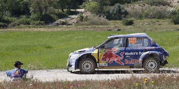 WRC, Rally de Portugal – Hirvonen vodi, Citroen u poteri