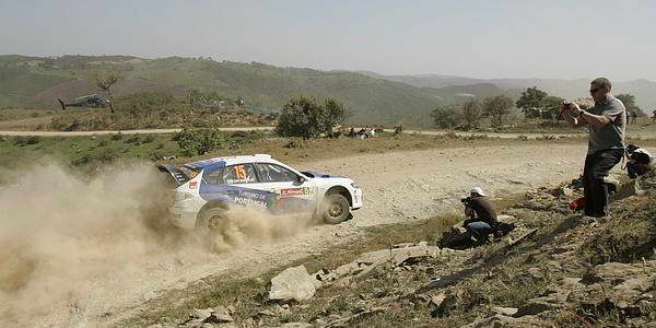 WRC, Rally de Portugal – Hirvonen vodi, Citroen u poteri
