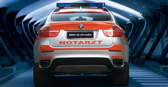 BMW X6 xDrive50i Ambulance - pomalo bizaran sanitet