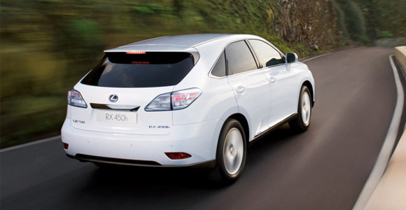 Predstavljamo: Lexus RX 450h