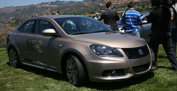 Suzuki Kizashi - prve fotografije serijskog modela