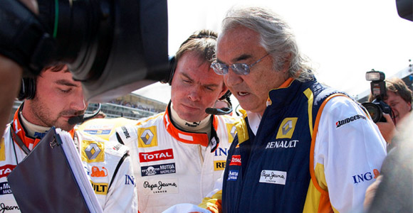 Formula 1 - Briatore i Symonds napustili Renault!