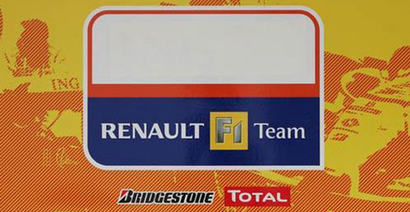 Formula 1 - Renault skinuo logo sponzora