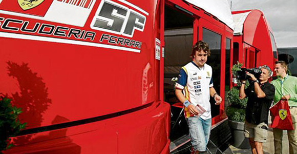 Formula 1 - Alonso posetio Maranello