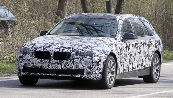 BMW 5 Touring - špijunske fotografije