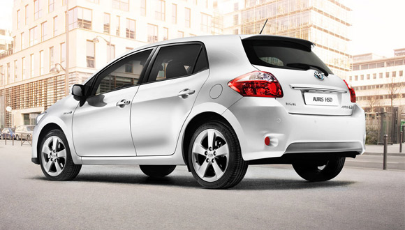 Toyota Auris Hybrid - nove informacije i fotografije