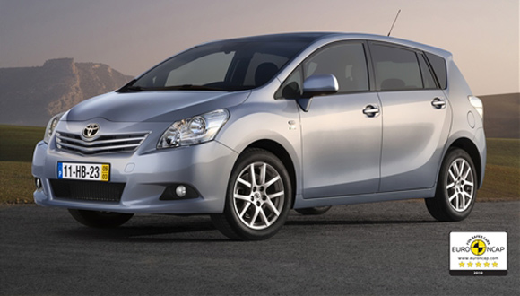 Toyota Verso dobila ocenu od 5 zvezdica na 2010 Euro NCAP testu