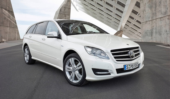 Video: Modernizovani Mercedes-Benz R