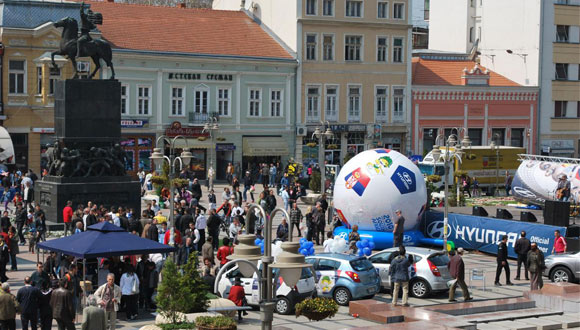 Hyundai Auto Beograd - Lopta dobrih želja stigla u Srbiju!