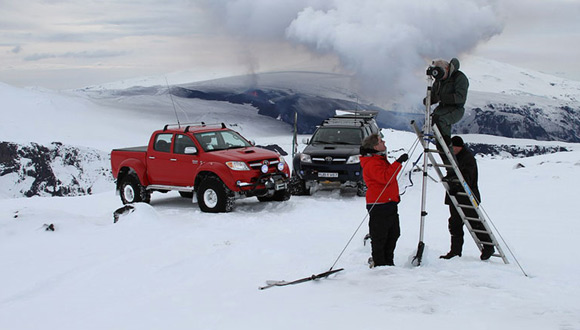 Vulkan na Islandu stopirao avione, ali ne i Toyotu Hilux!