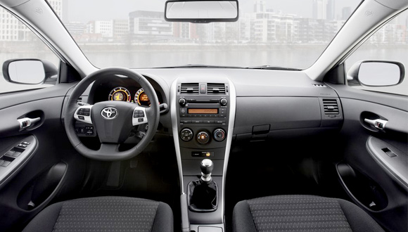 Toyota Corolla 2010: Modernizovani sedan za Evropu