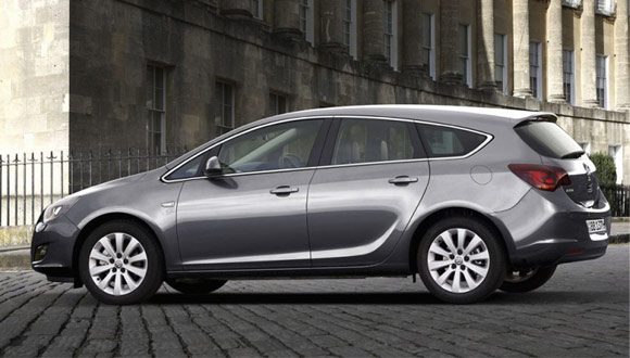 Opel Astra Sports Tourer - ilustracija i špijunske fotke