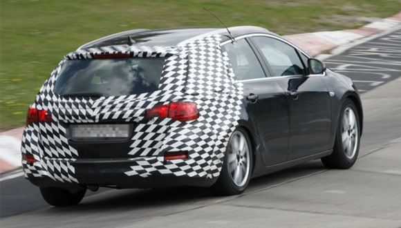 Opel Astra Sports Tourer - ilustracija i špijunske fotke