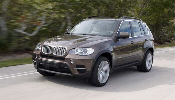 Video: BMW X5 - Modernizovani SUV u pokretu