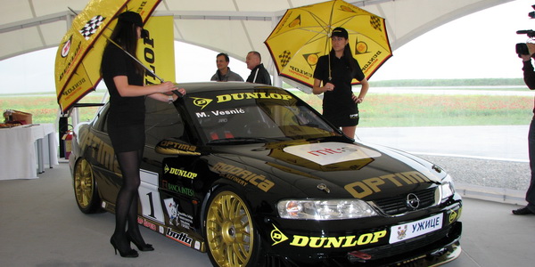 Kružne trke – Milovan Vesnić i Dunlop potpisali ugovor o sponzorstvu