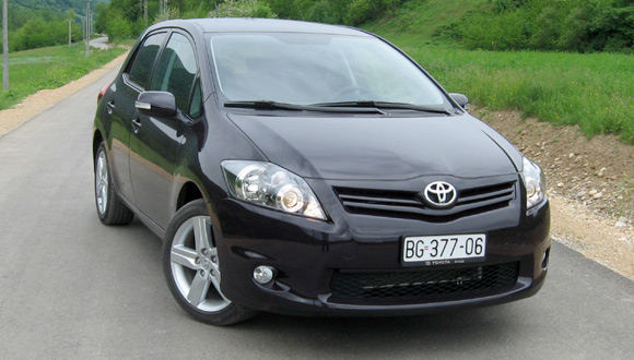 Testirali smo: Toyota Auris 1.6 Valvematic Sport