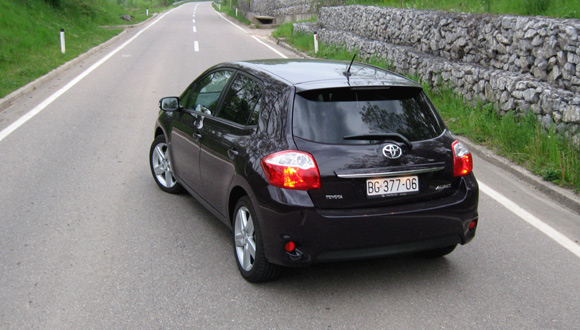 Testirali smo: Toyota Auris 1.6 Valvematic Sport