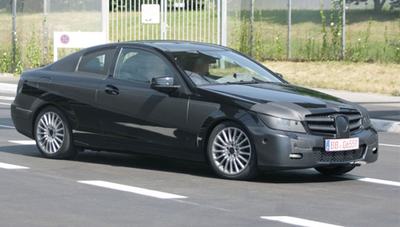 Mercedes-Benz tajno testira model C Coupe