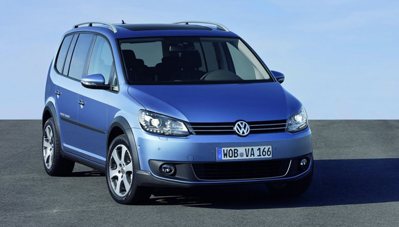 Volkswagen CrossTouran: Prve fotografije i informacije