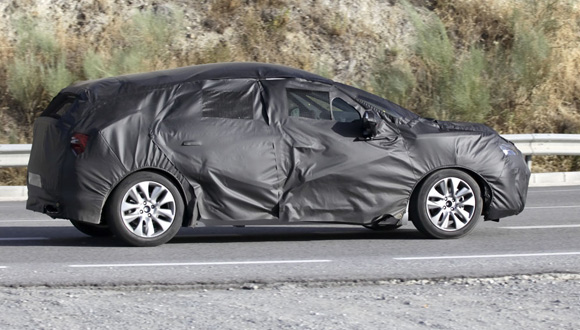 Citroën C4 Break - špijunske fotografije